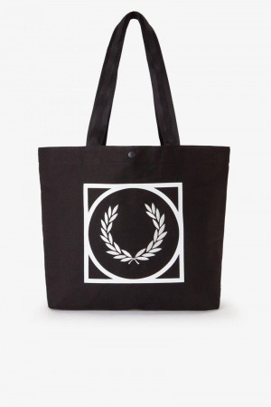 Fred Perry Graphic Print Tote Men Bags Black | 5796TZACW