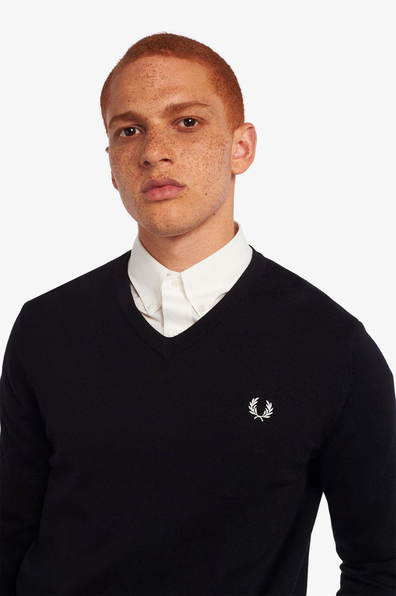 Fred Perry Classic V Neck Jumper Men Knitwear Black | 3269NCGOR