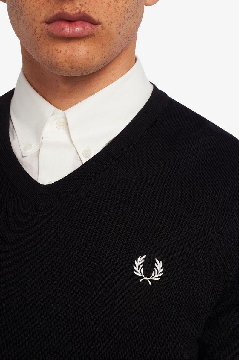 Fred Perry Classic V Neck Jumper Men Knitwear Black | 3269NCGOR