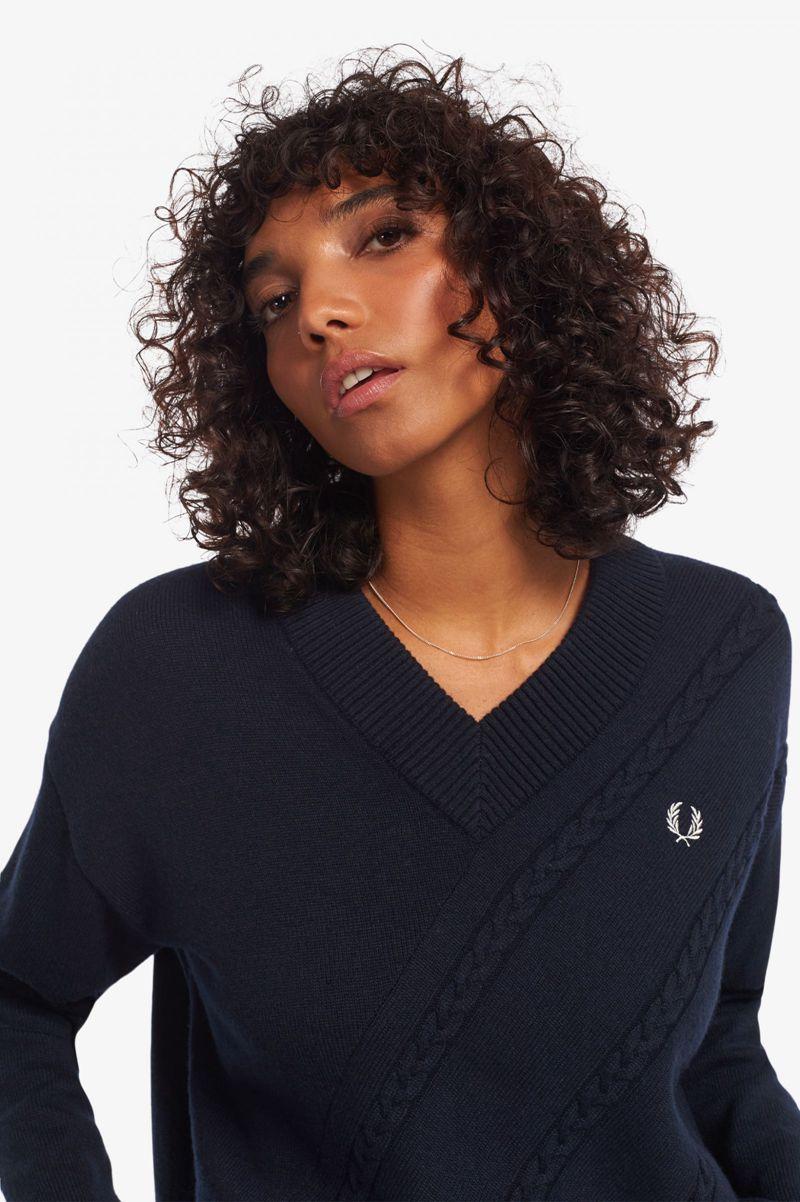 Fred Perry Split Hem Cable Knit Jumper Women Knitwear Navy | 5026EMOSH