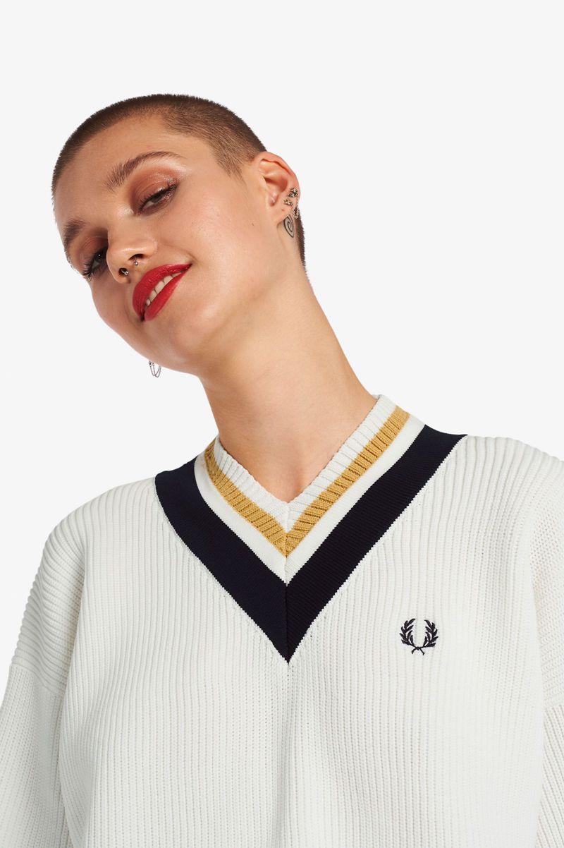 Fred Perry Tipped V-Neck Jumper Women Knitwear White | 7412SCIPF